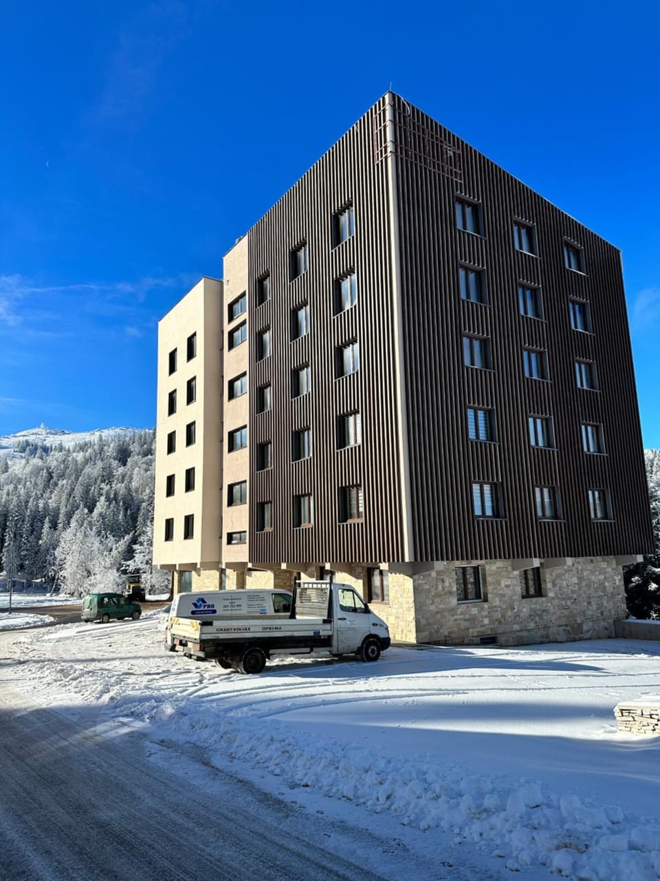 Property building, Winter, Mountain view, Parking