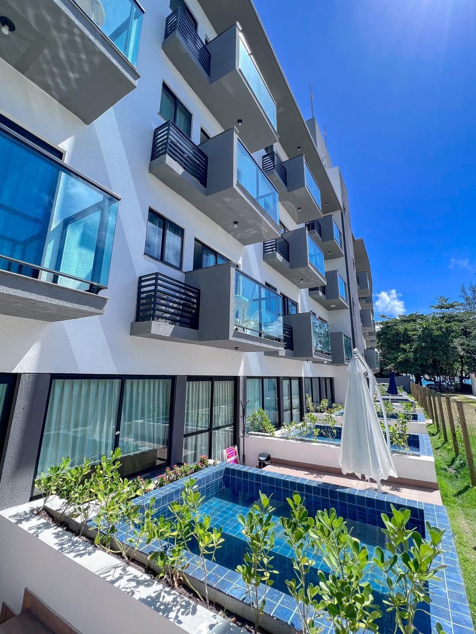 Property building, View (from property/room), Balcony/Terrace, Garden view, Pool view, Swimming pool
