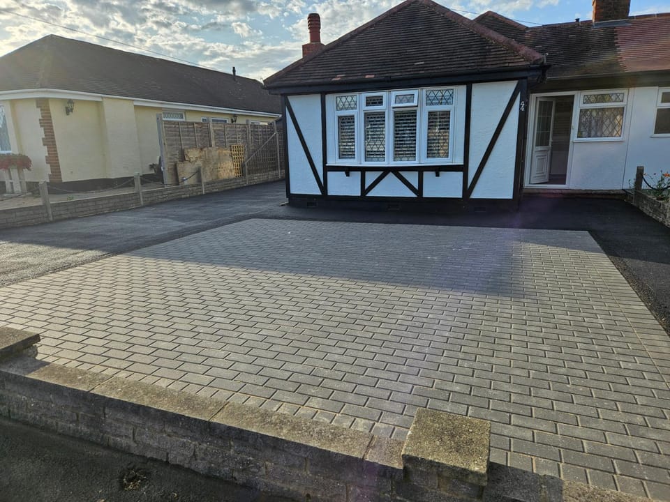 Property building, Street view, Parking