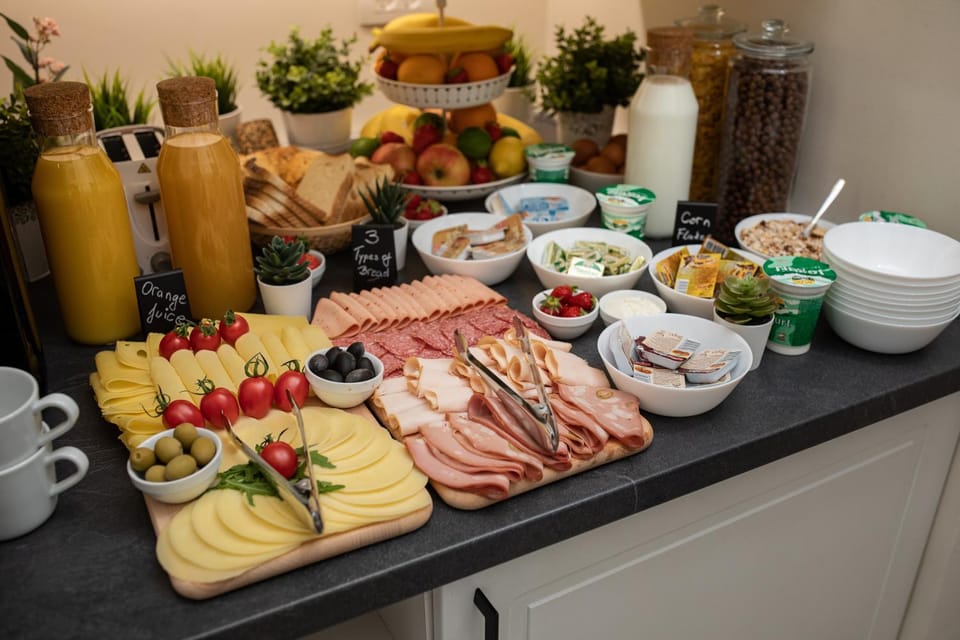 Breakfast, Buffet breakfast