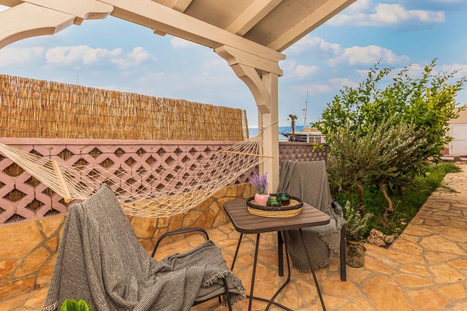 Beachfront apartment Apartment in Split-Dalmatia County