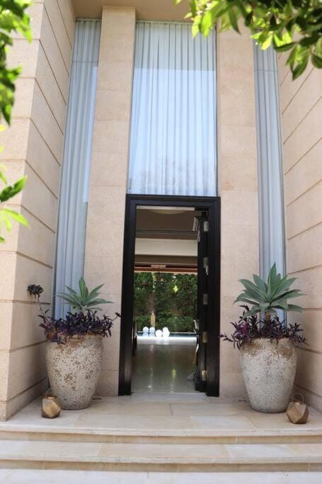 The Peaceful Villa Villa in Herzliya