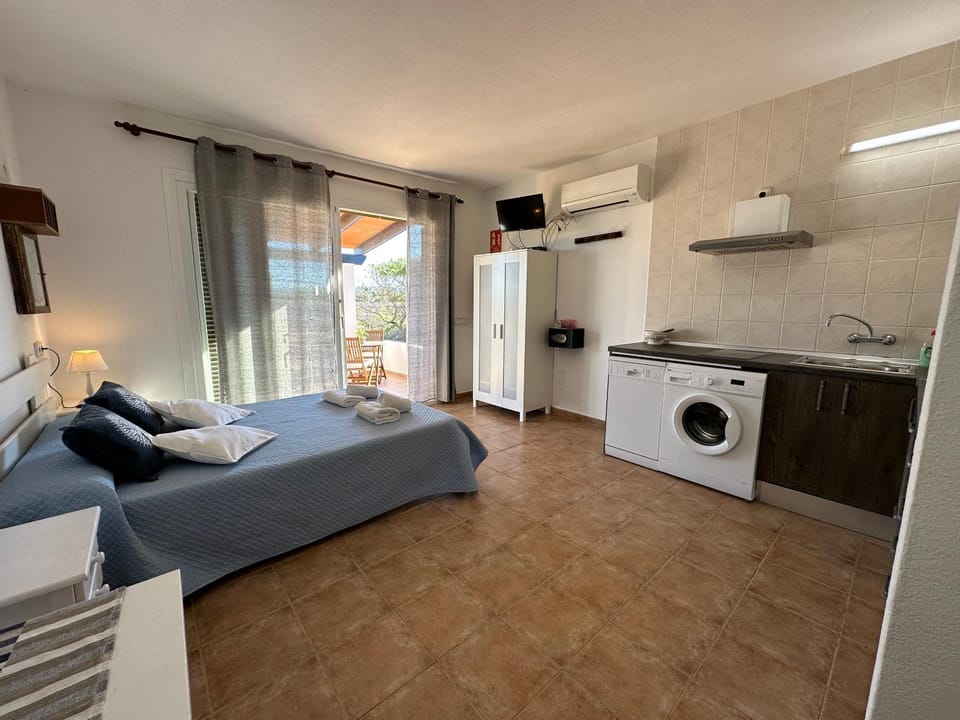 TV and multimedia, washing machine