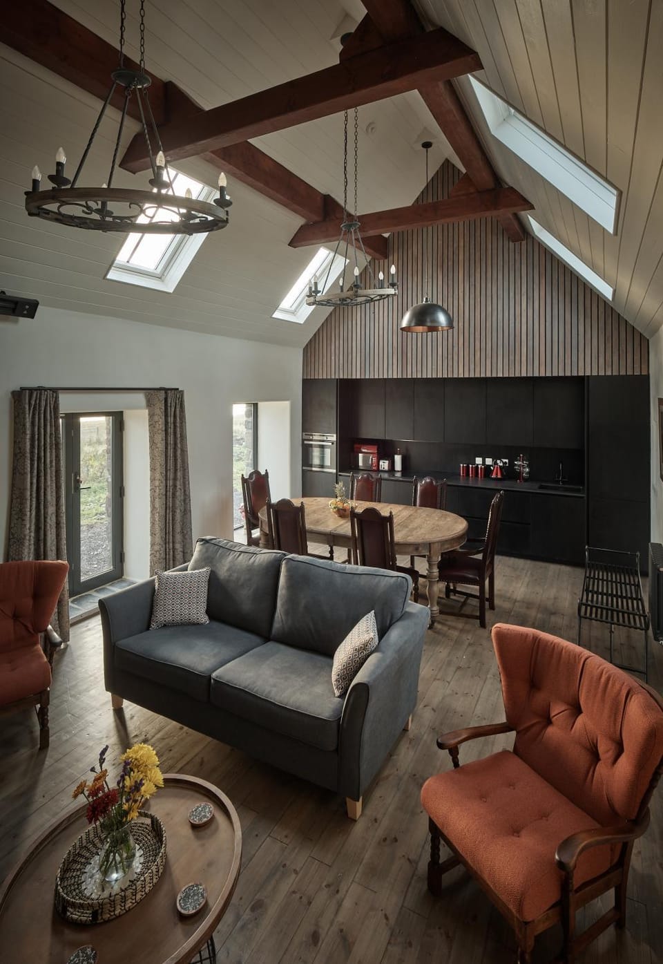 Living room, Photo of the whole room, Seating area, Dining area, kitchen