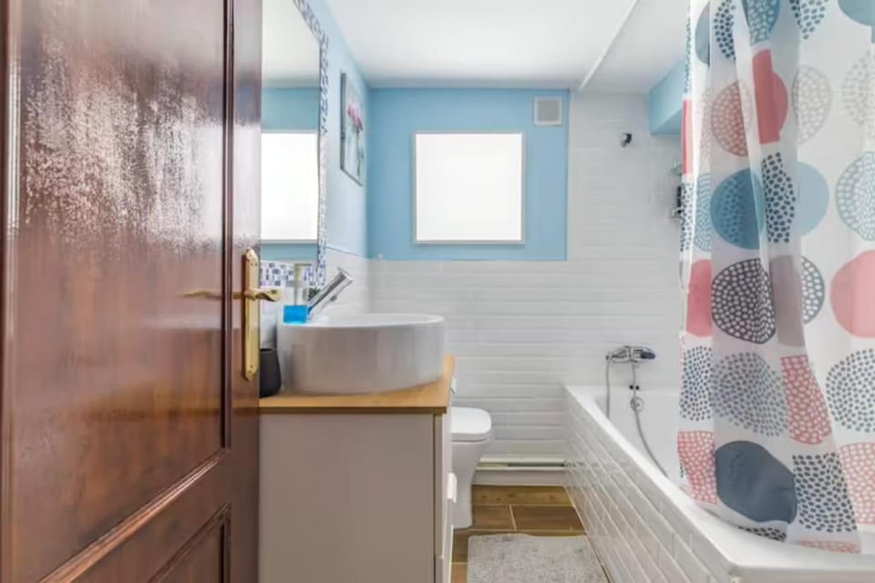 Bathroom, Bathroom