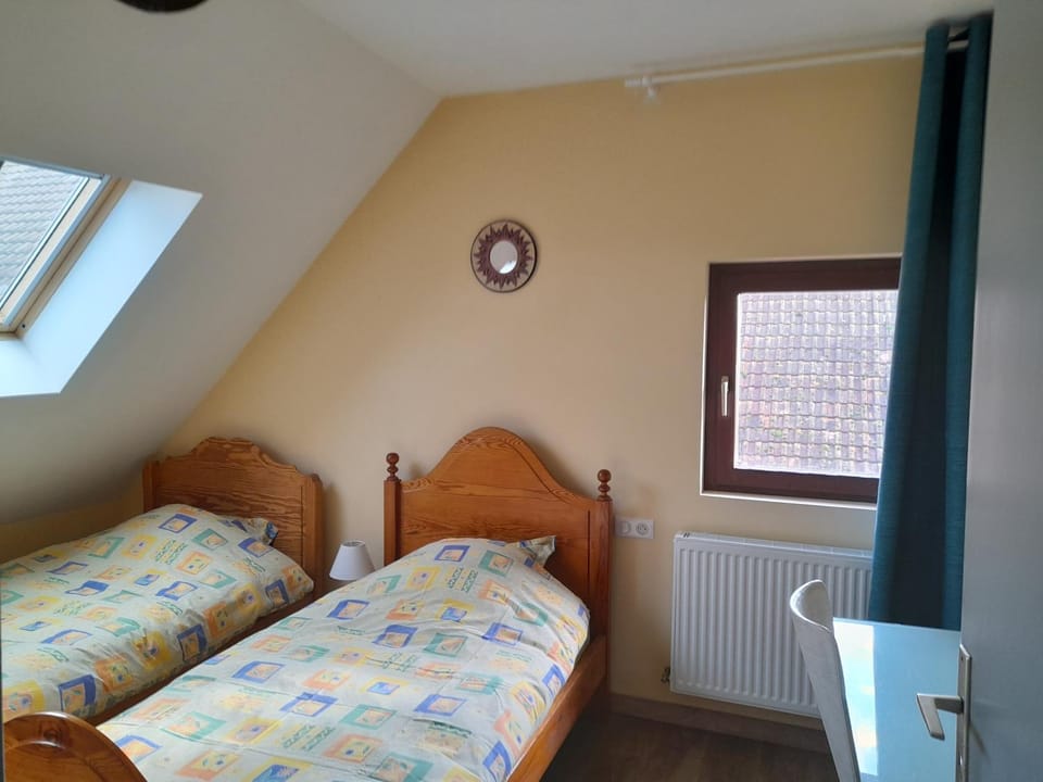 Appart 4 pers refait neuf 90m2 avec balcon Apartment in Grand Est