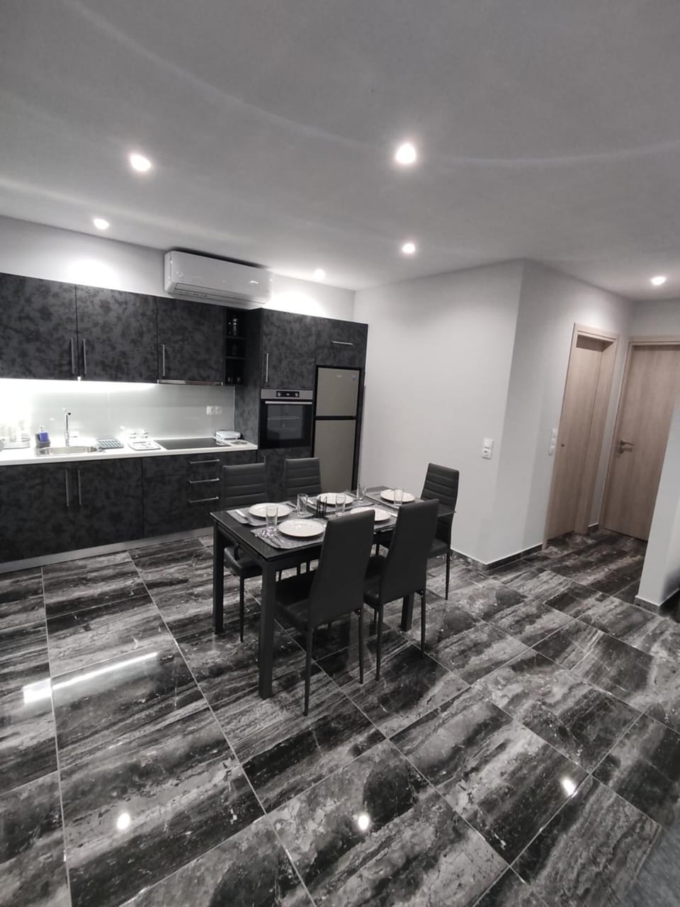 Night, Kitchen or kitchenette, Dining area