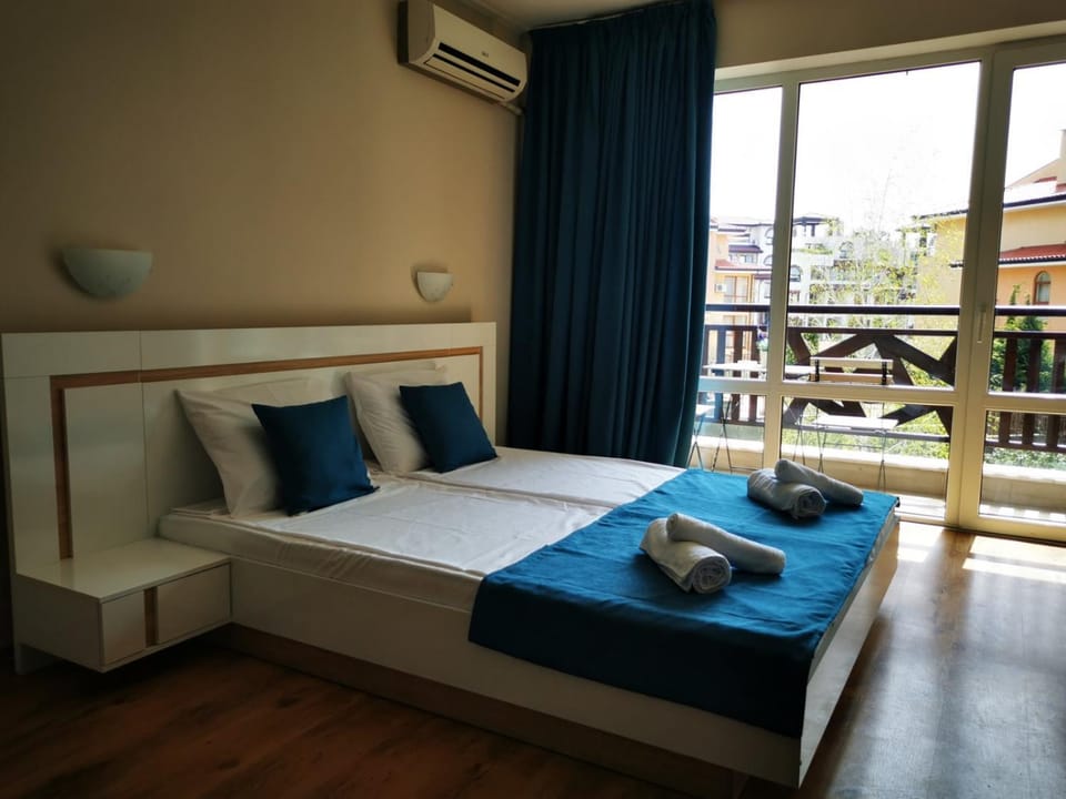 Студио Sun day в Royal palm, Свети Влас Apartment in Burgas Province