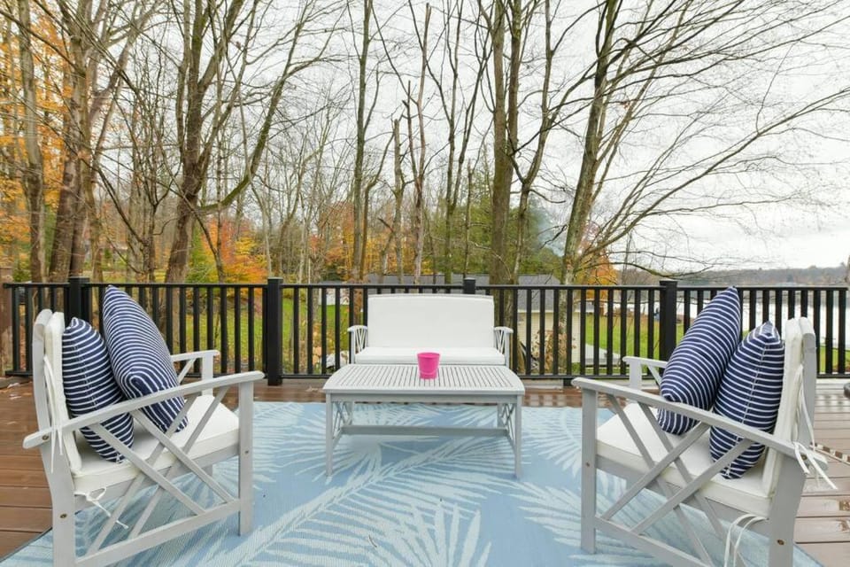Patio, Day, View (from property/room), Balcony/Terrace, Seating area