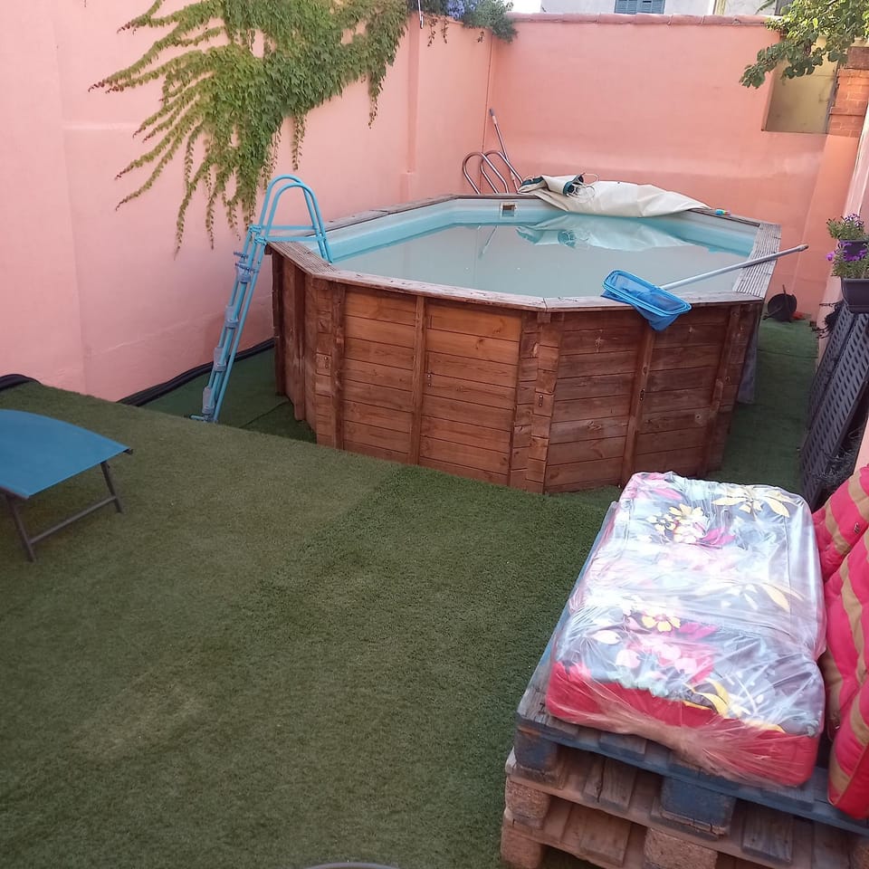 Pool view, Swimming pool