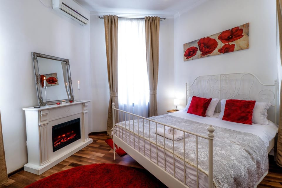 Downtown Central University Apartament - CAL1 Apartment in Bucharest