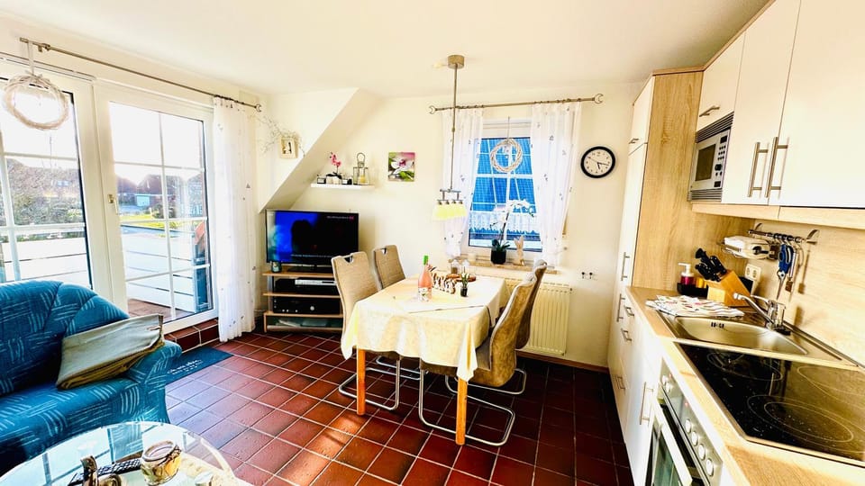 Kitchen or kitchenette, Living room, Seating area, Dining area, dishwasher, minibar, pet friendly, stove