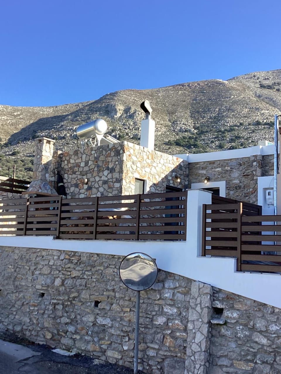 Property building, Facade/entrance, Natural landscape, Mountain view