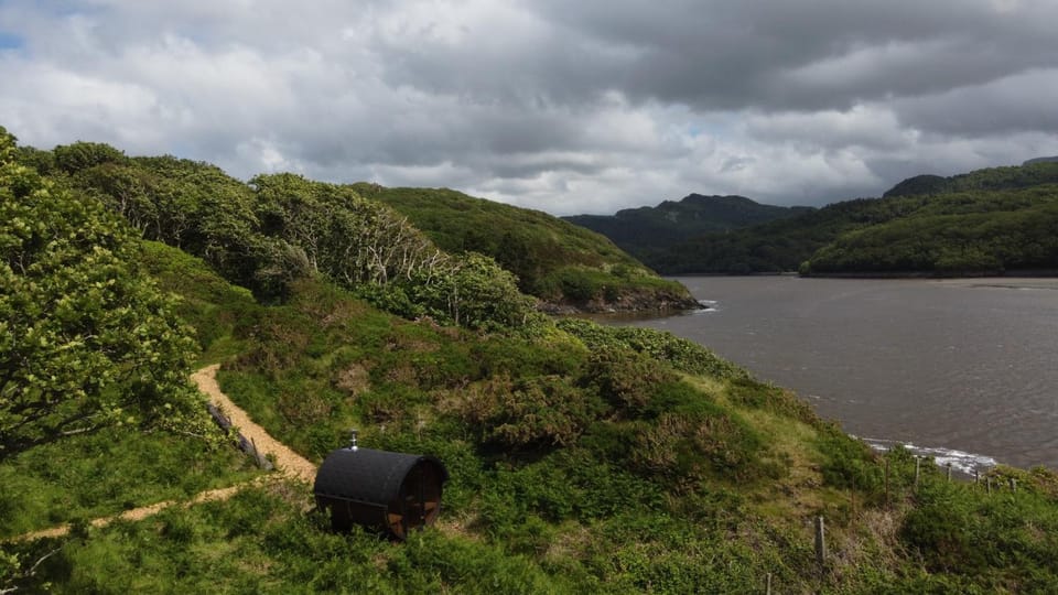 Property building, Natural landscape, View (from property/room), Hiking, Lake view