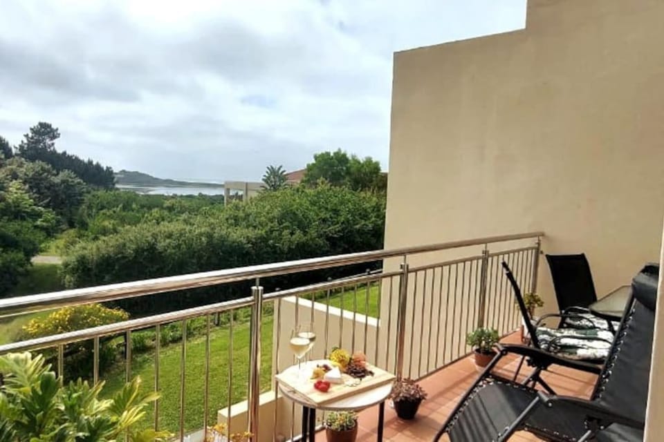 I 6 Goose Valley! Golf and more Apartment in Plettenberg Bay