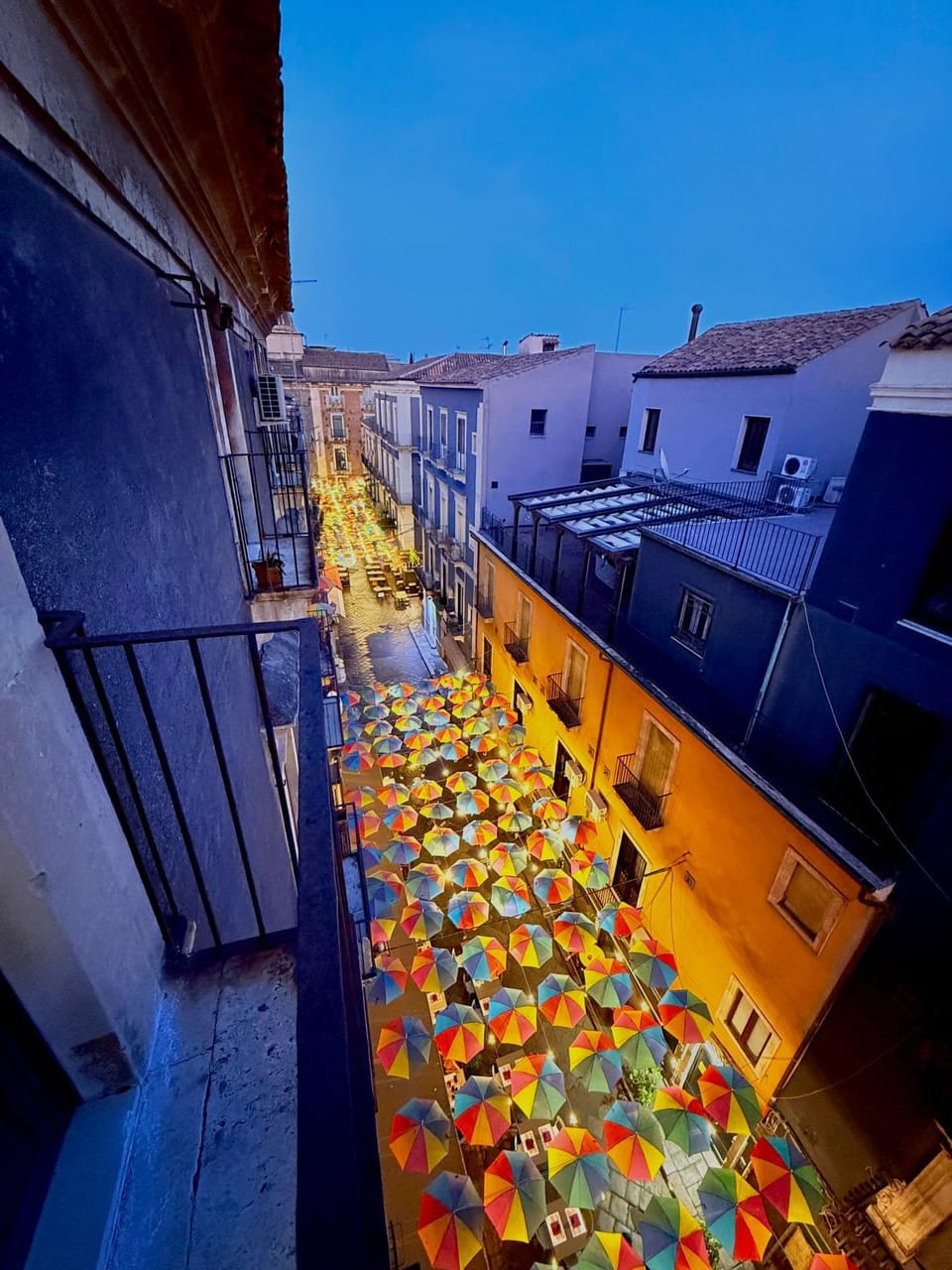 Property building, View (from property/room), Balcony/Terrace, City view