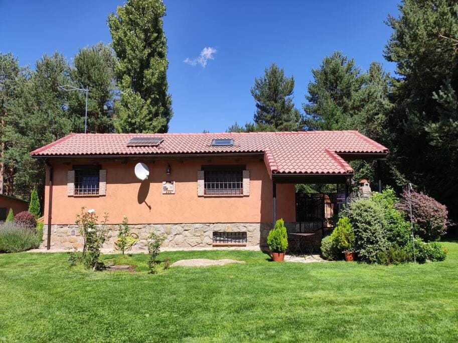 La Finca de Gredos Chalet in Extremadura, Spain