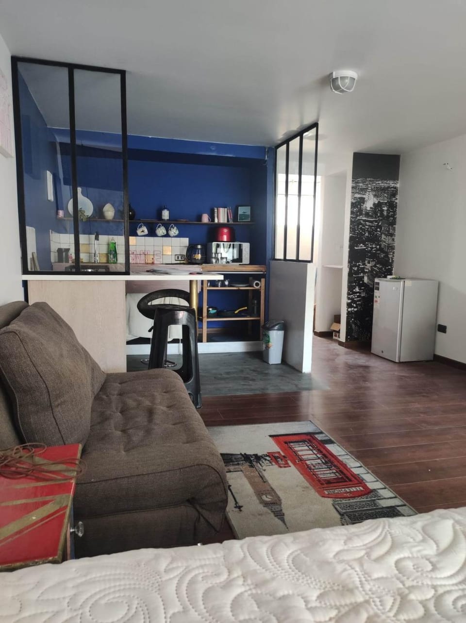 Photo of the whole room