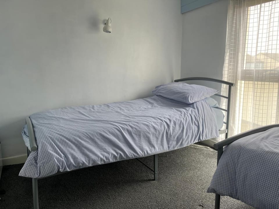 Property building, Bed, Photo of the whole room, Bedroom