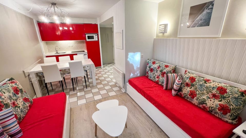 Appartement 6 personnes avec piscine tennis et parking gratuit 25 Apartment in Hauts-de-France