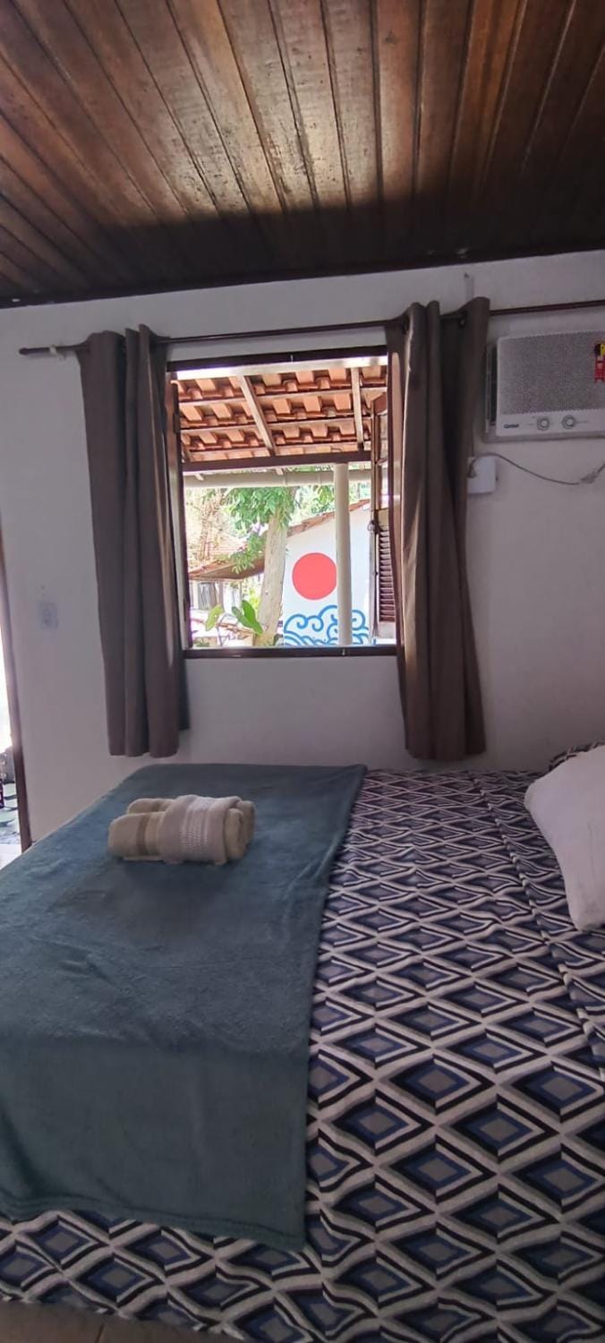 Bed, TV and multimedia, Bedroom, bunk bed, air conditioner