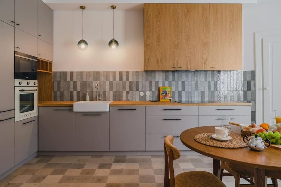 Warsaw Concierge Targowa Apartment in Warsaw