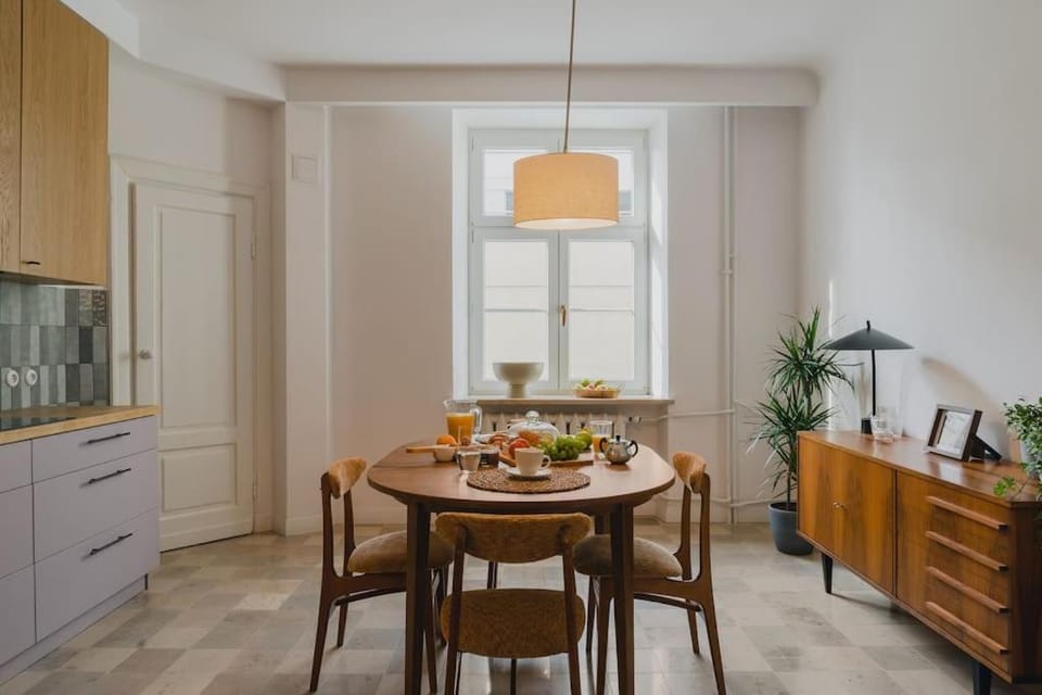 Warsaw Concierge Targowa Apartment in Warsaw