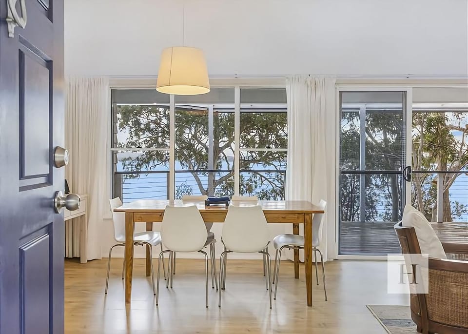 Relaxing Getaway House in Lake Macquarie