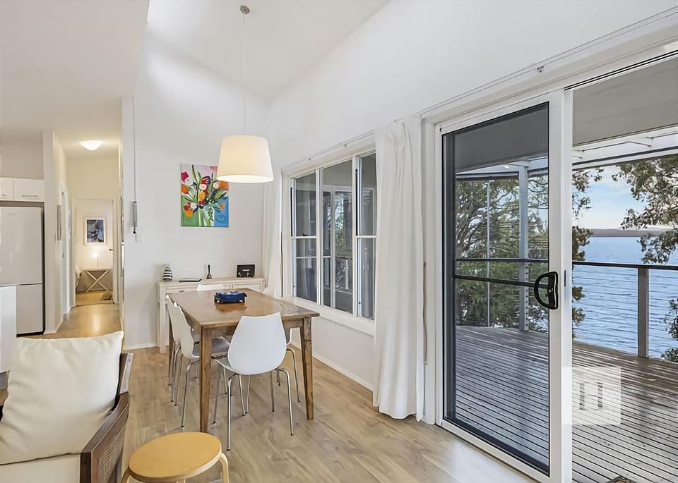Relaxing Getaway House in Lake Macquarie