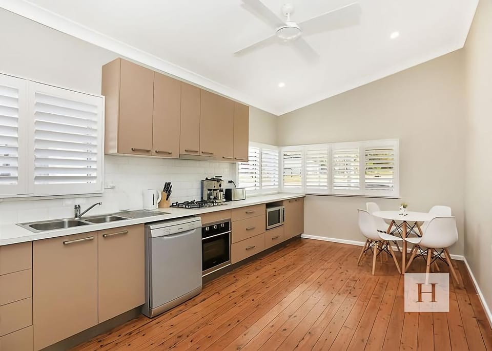 The Lakehouse House in Lake Macquarie