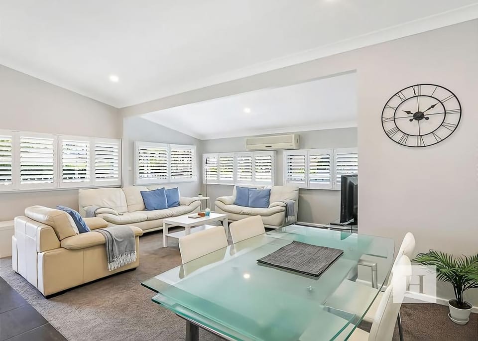 The Lakehouse House in Lake Macquarie