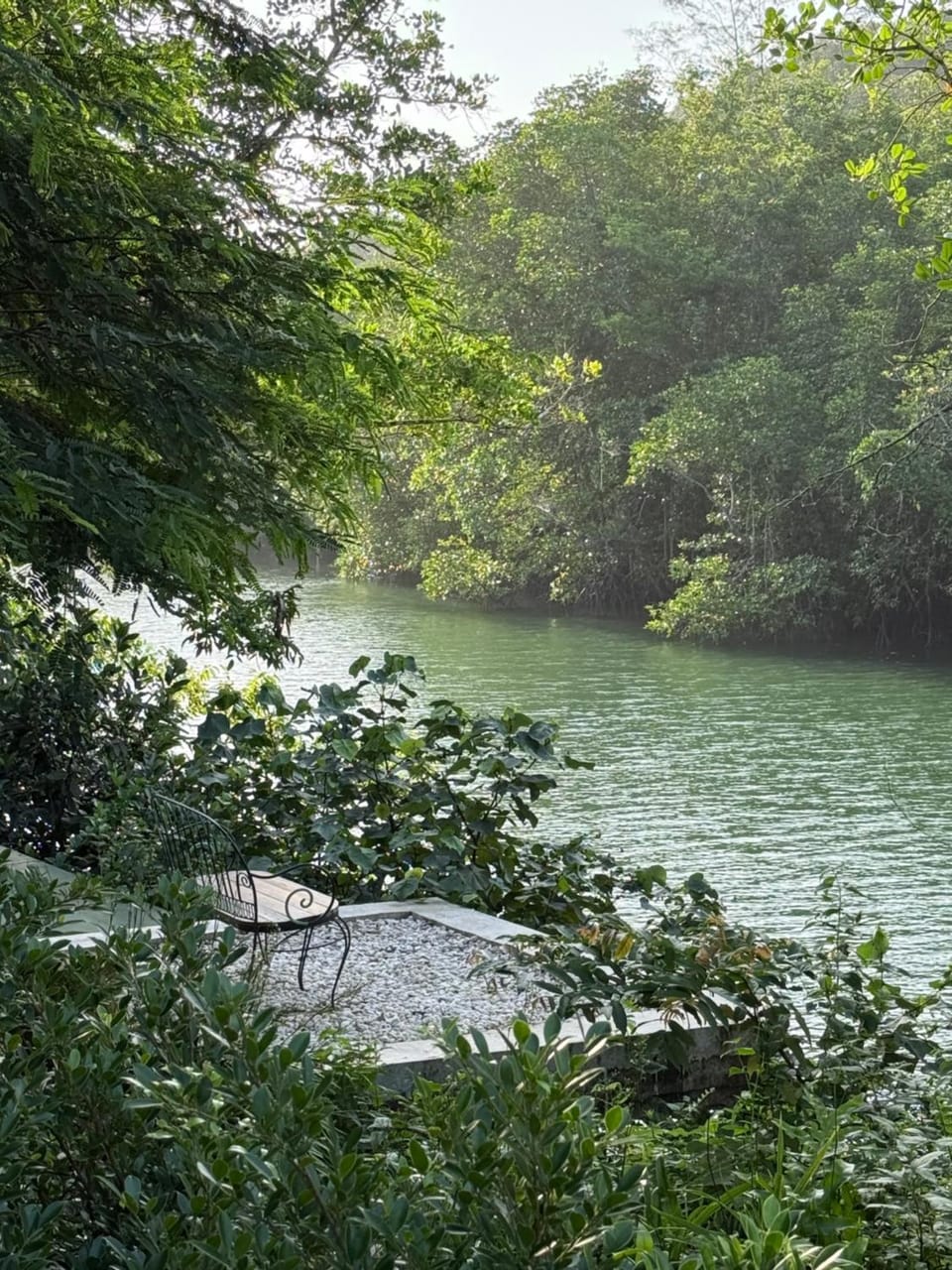 Mangrove bungalow & restaurant Bed and Breakfast in Trat Changwat