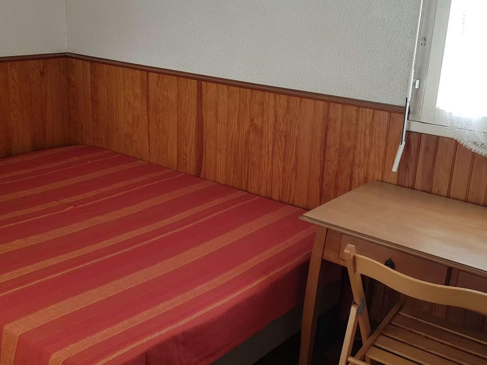 T2 avec Parking, Grande Terrasse, Chambre et Proche Plage - Quartier Môle - FR-1-702-37 Apartment in Agde