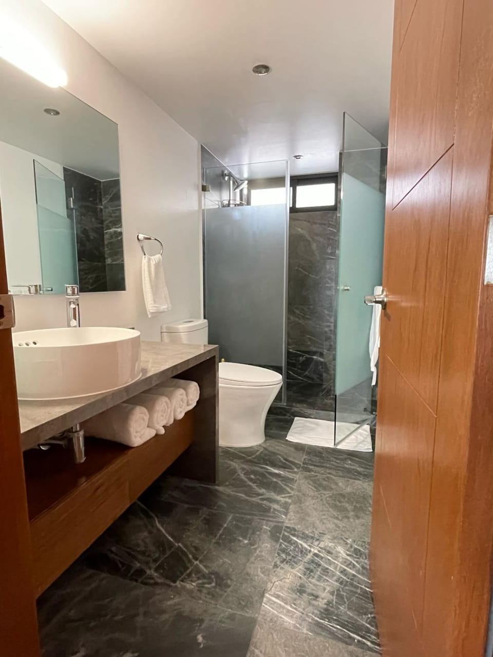 Shower, Bathroom, towels