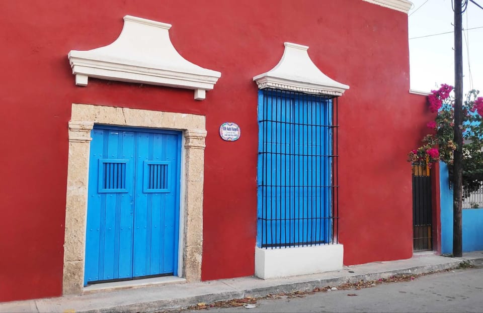 Facade/entrance