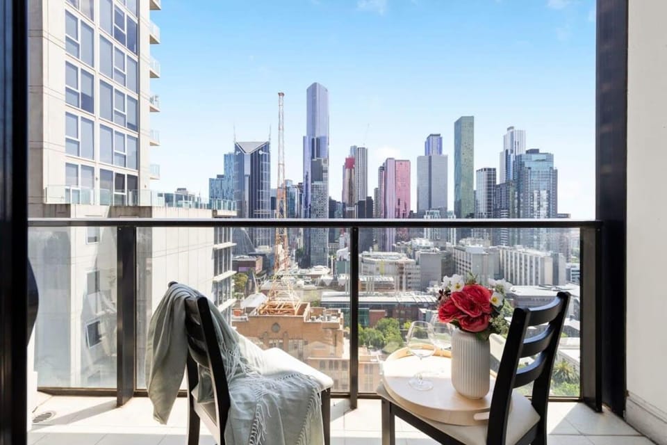 A Cozy 2BR Apt Near Melbourne Central City Views Apartment in Melbourne