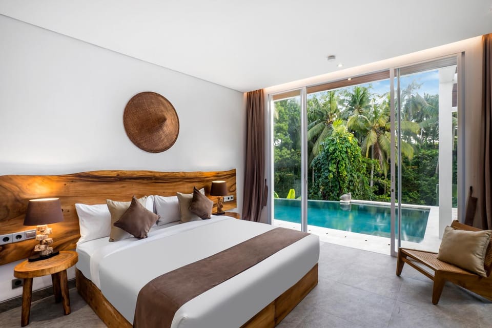 Bed, View (from property/room), Bedroom, sunbed, air conditioner