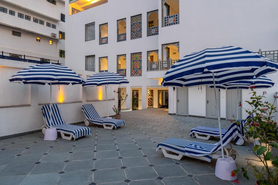 Pool view, Swimming pool