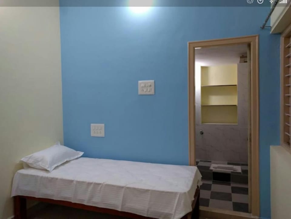 Bathroom, Photo of the whole room