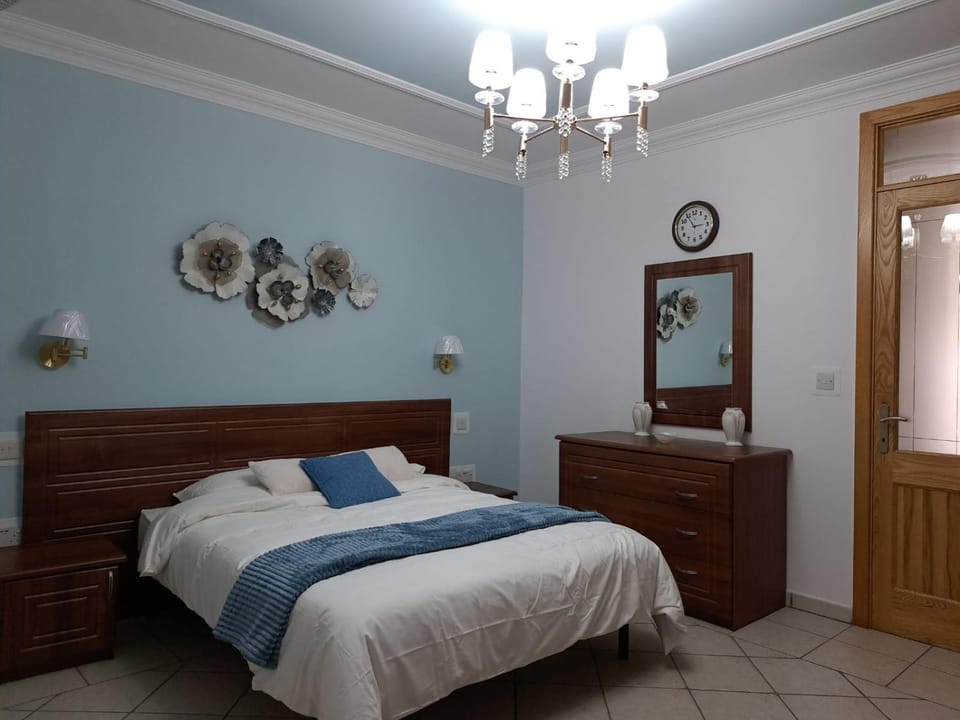 Seafront Apartment in St. Paul's Bay Apartment in Saint Paul's Bay