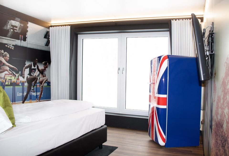 Bed, Photo of the whole room