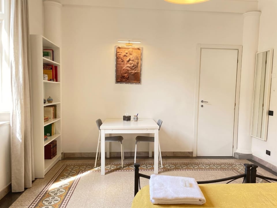 Luxury Bi-locale San Niccolò Wi-fi Apartment in Florence