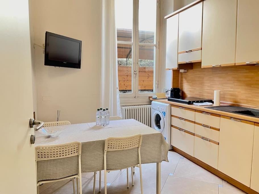 Luxury Bi-locale San Niccolò Wi-fi Apartment in Florence