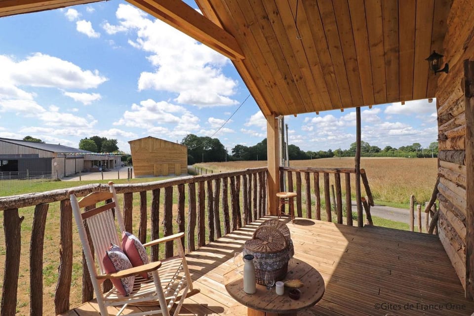 LA CABANE DE JABI Farm Stay in Normandy