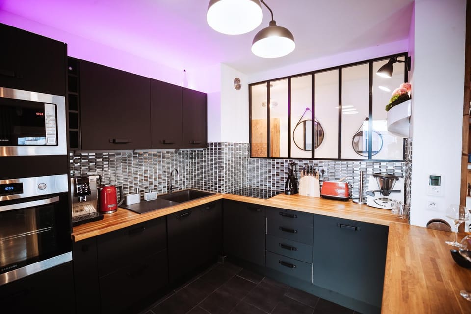 Coffee/tea facilities, Kitchen or kitchenette, dishwasher, minibar, pet friendly, stove, toaster