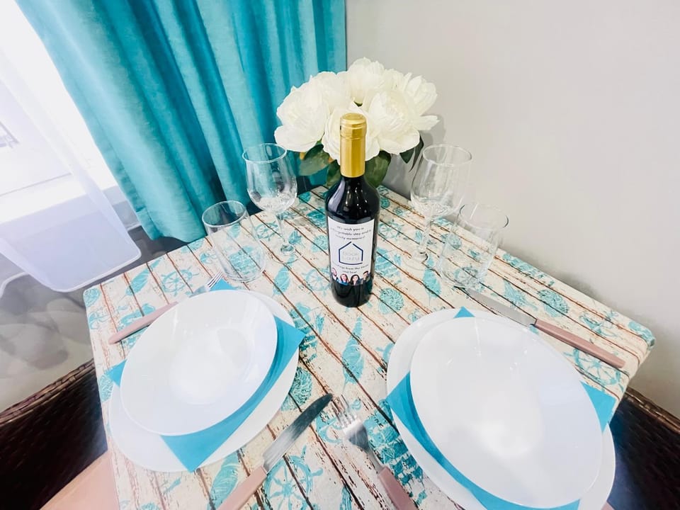 Food and drinks, Dining area