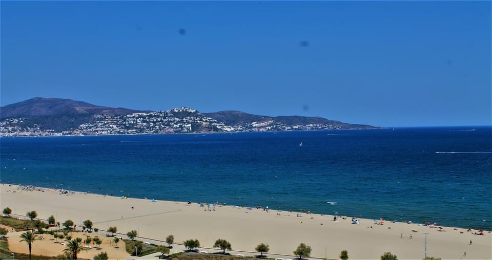 Beach, Mountain view, Sea view