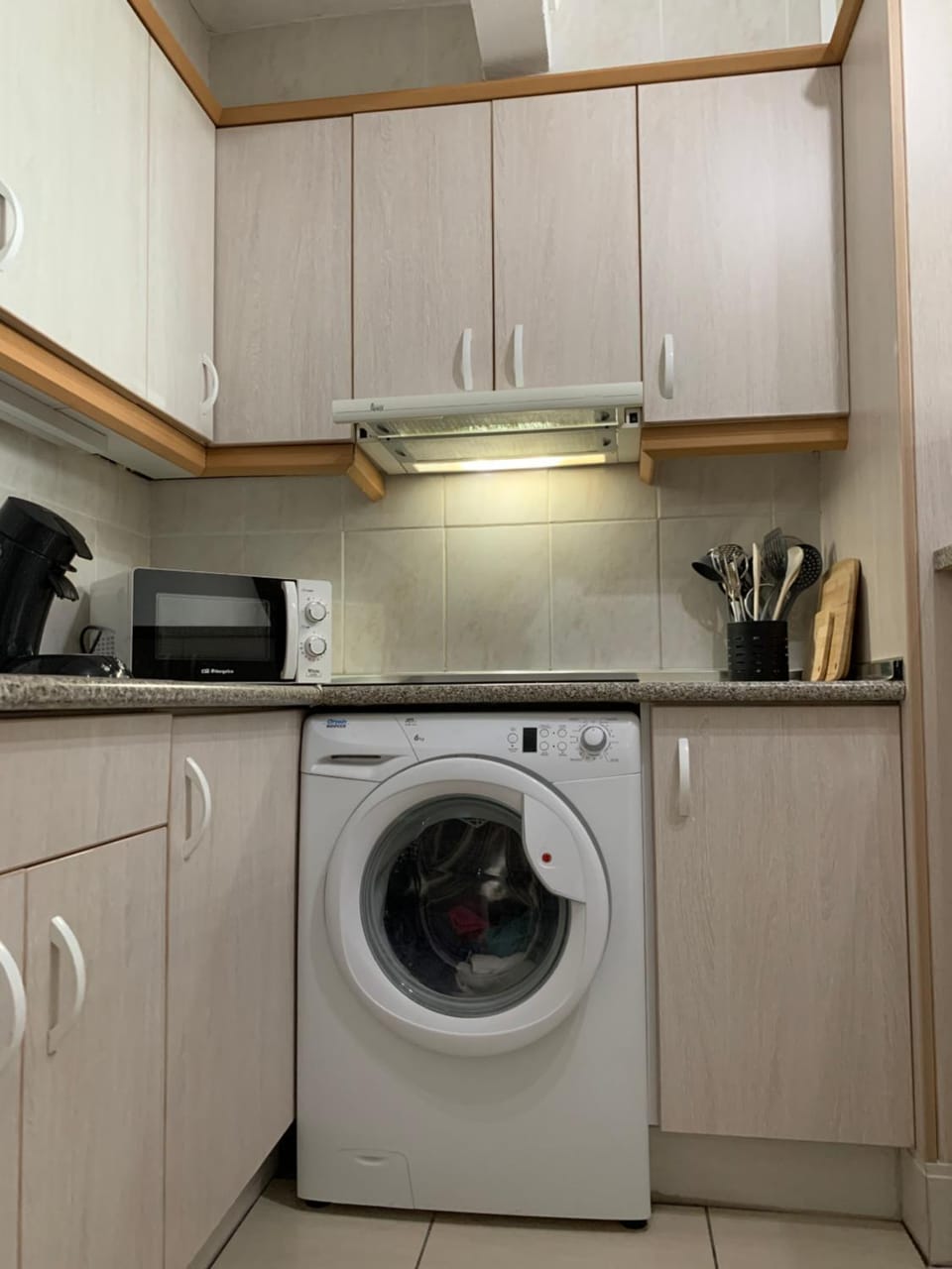minibar, washing machine