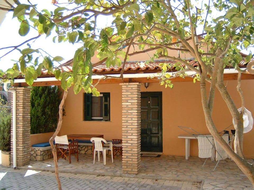 Property building, Patio