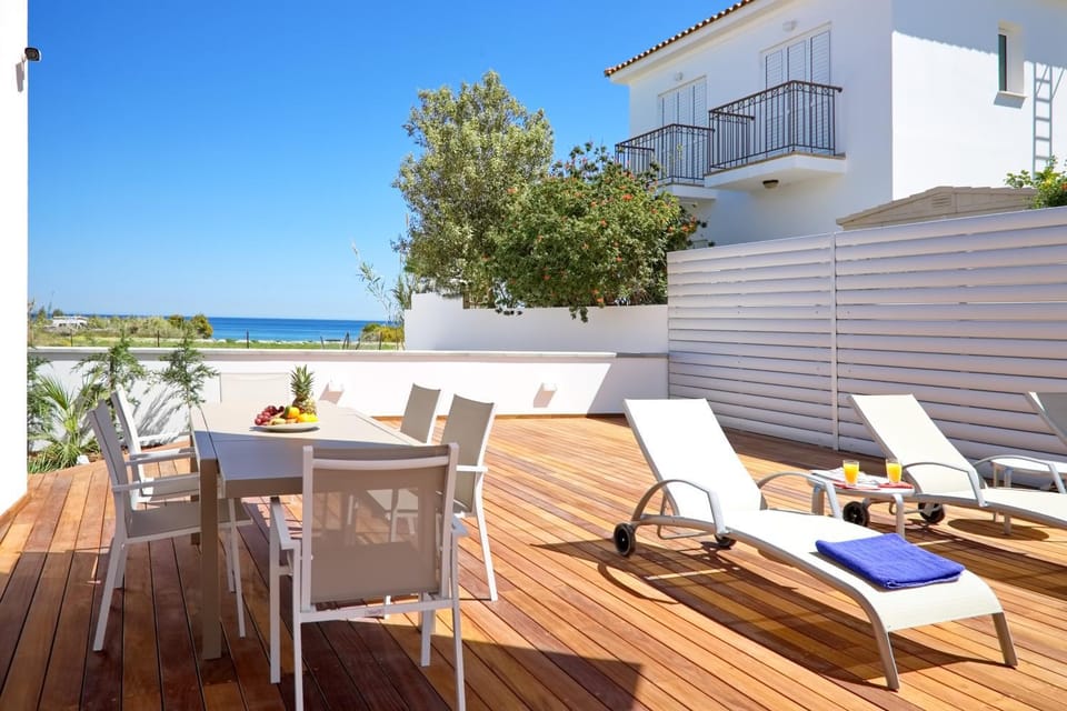 Sea view, sunbed